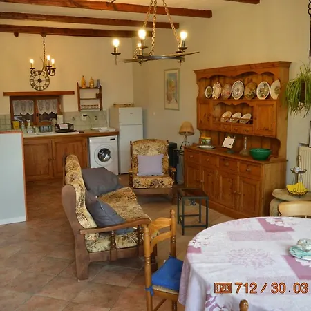 Garden Flat * Saint-Pantaleon-les-Vignes